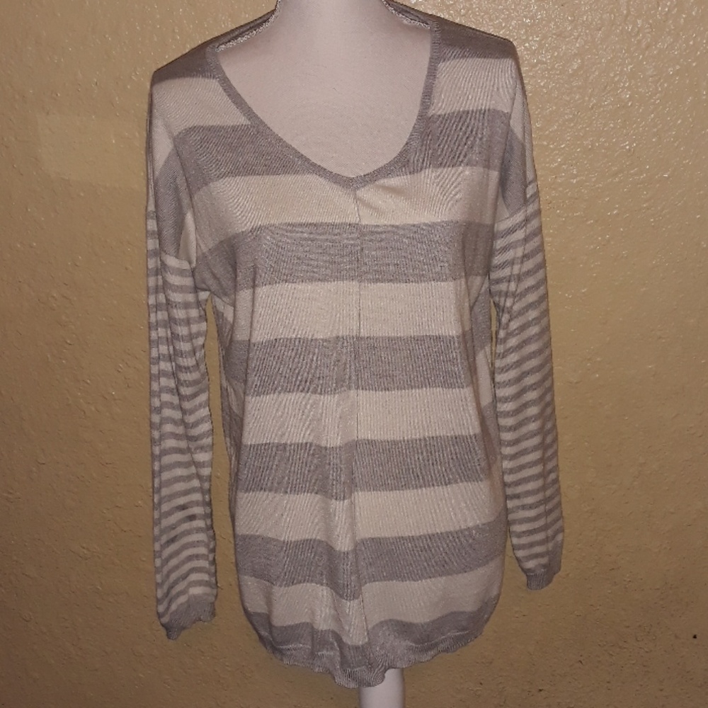 Faded Glory long sleeve sweater Medium